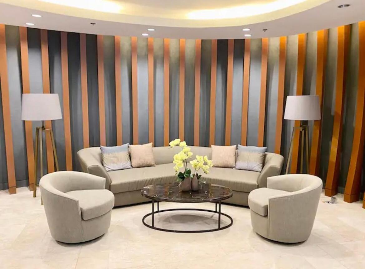 Sb1054 House * Manila